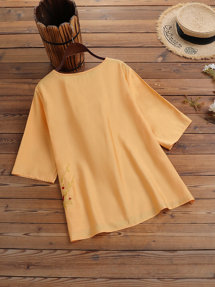 Plants Embroidered Round Neck Half Sleeve Casual Blouse